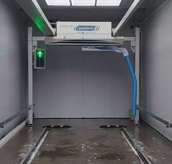 山西加油站安装日森单摆臂无接触洗车机