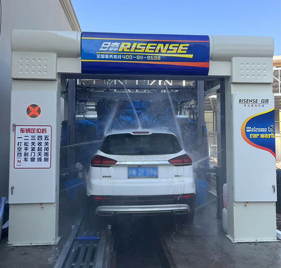 四川中国石化加油站安装日森隧道式电脑洗车机